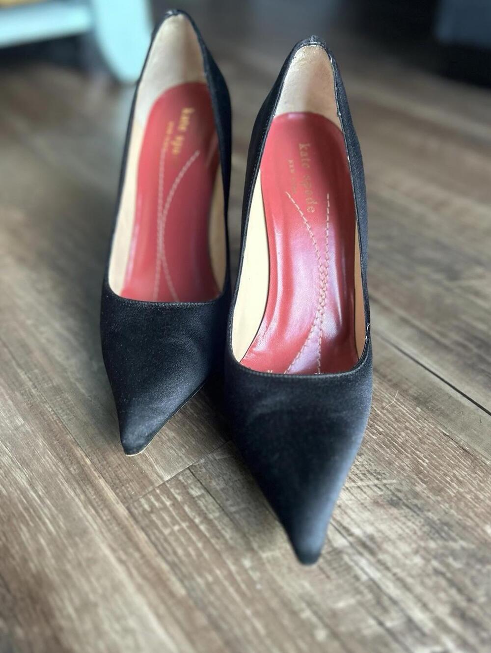 Kate Spade Vintage Black Suede Augustine Pointed Toe Heels Size 6.5 Womens
